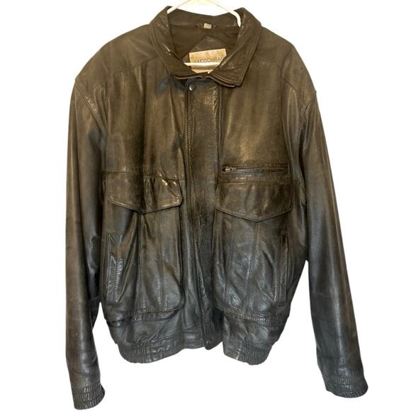 Vintage J.J. Cochran men’s soft black leather bomber jacket. Size XL tall